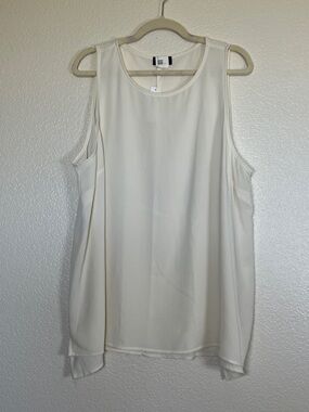 Light Cream Sleeveless Blouse, size 3X